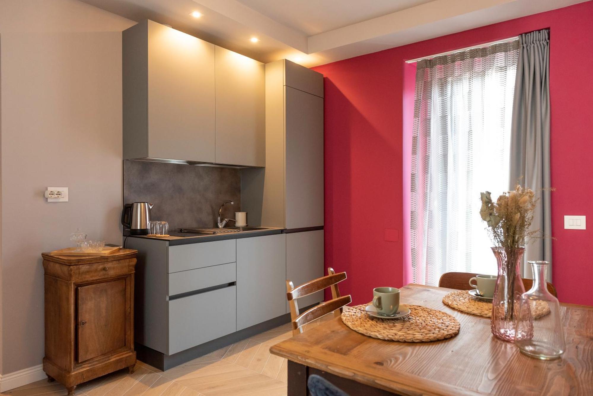 Regina Boutique Suites Trieste Exterior foto